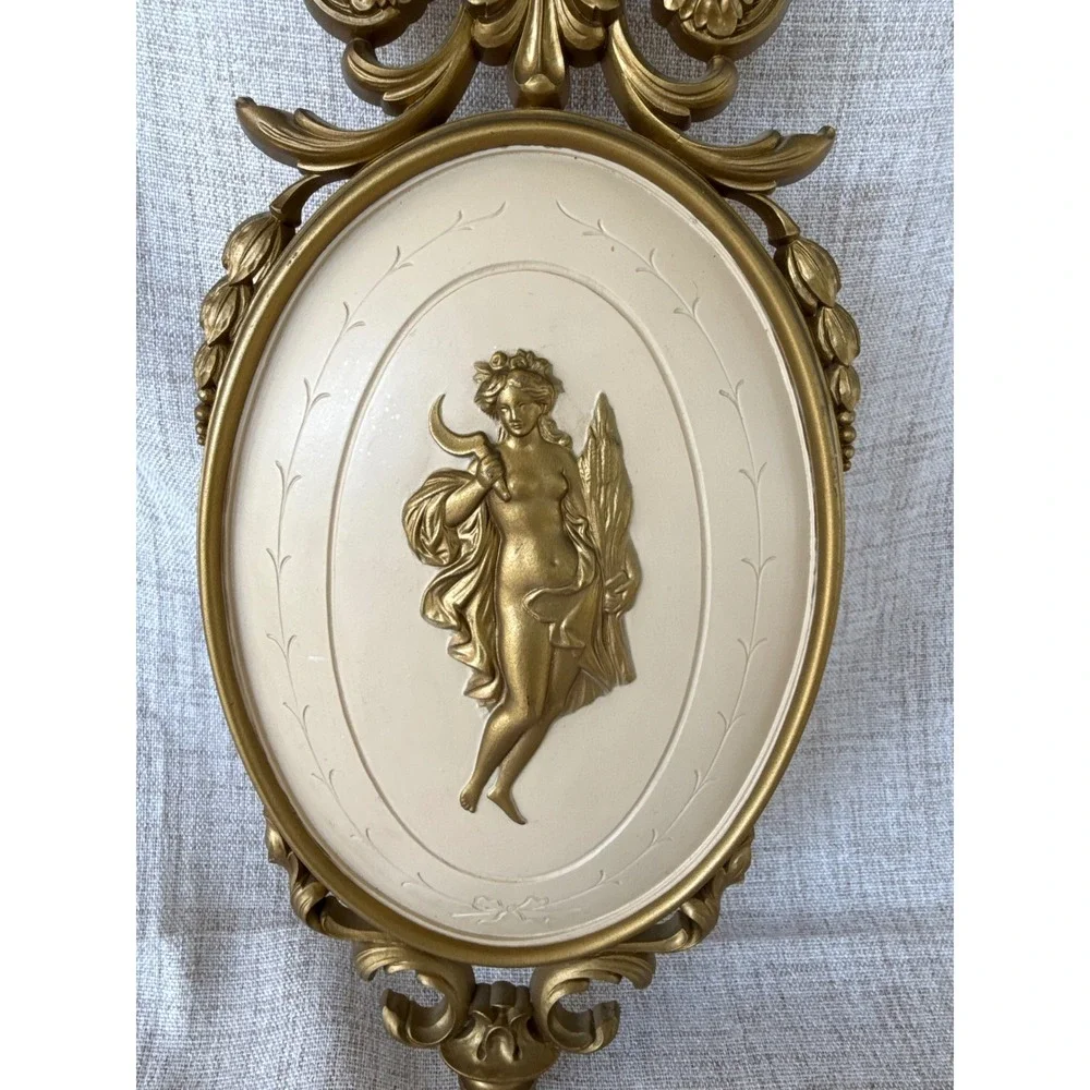 Dart Ind Wall Plaque Gold Excellent Greek Goddess Regency 7246 USA
